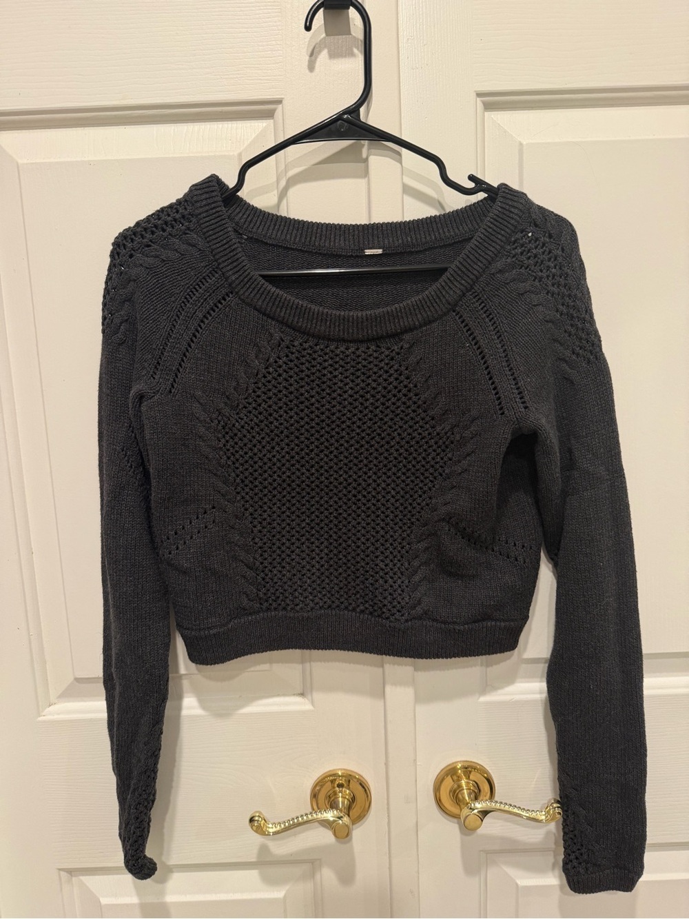 Lululemon size 2 cropped sweater dark grey